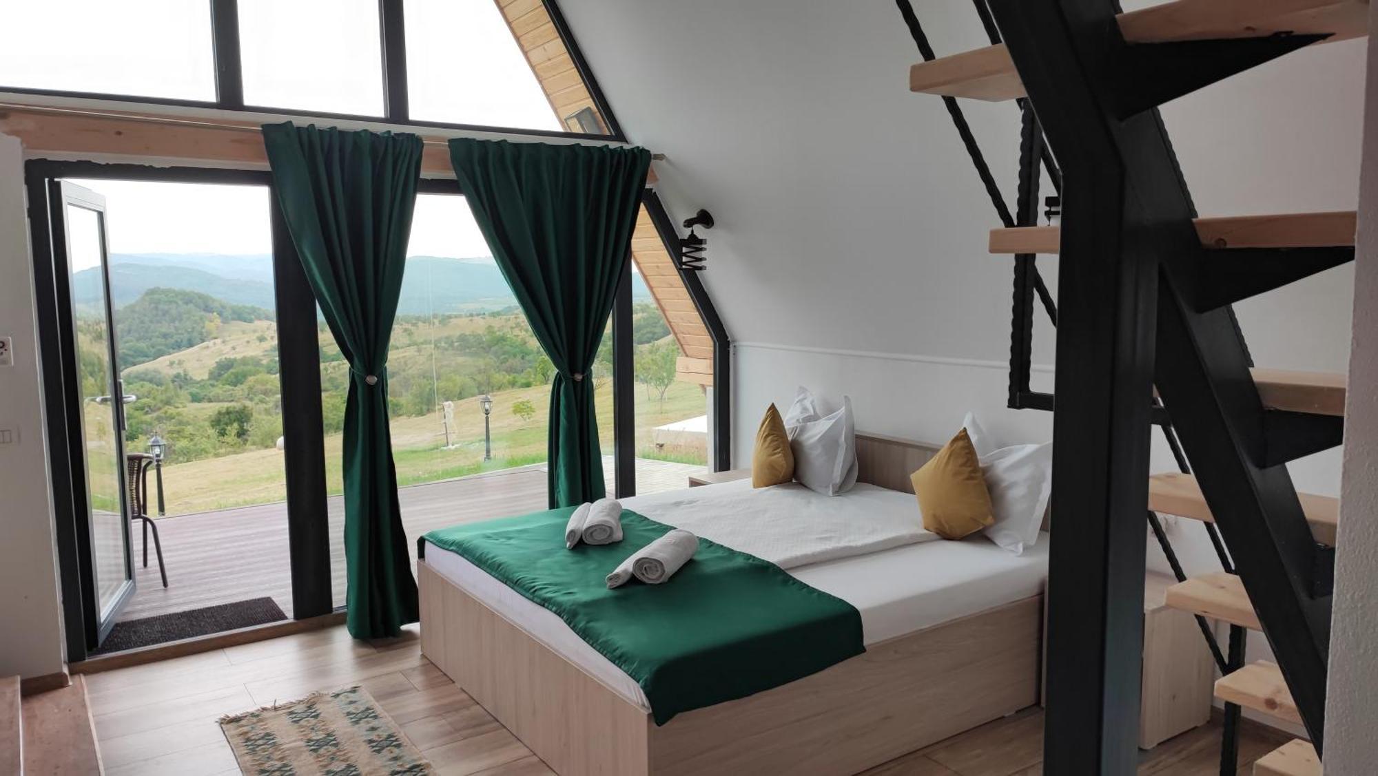 Motel Prislop ฮาเซก ภายนอก รูปภาพ