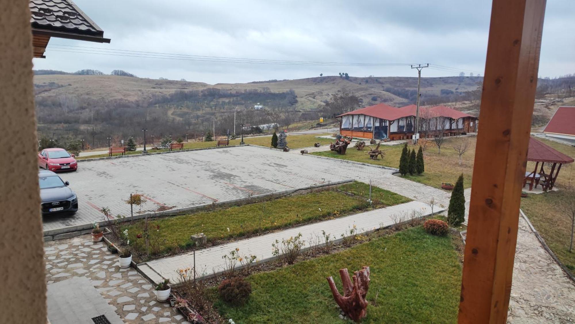 Motel Prislop ฮาเซก ภายนอก รูปภาพ