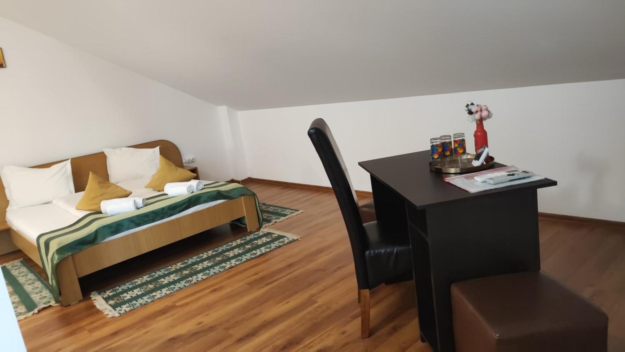 Motel Prislop ฮาเซก ภายนอก รูปภาพ